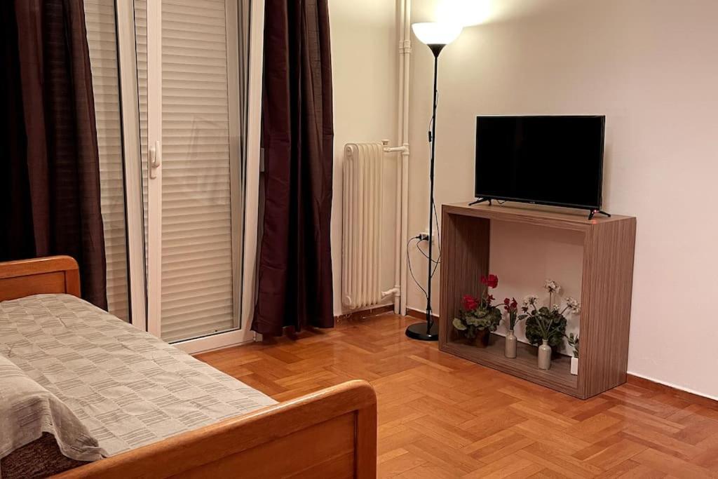 Lovely 1 Bedroom Apartment In Aten Exteriör bild